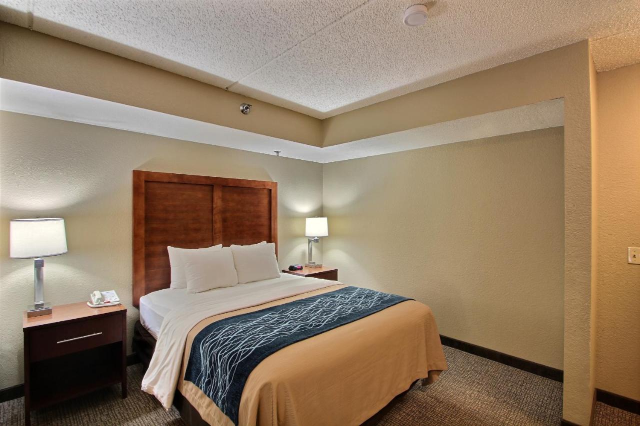 Comfort Inn & Suites Jackson - West Bend Exterior foto