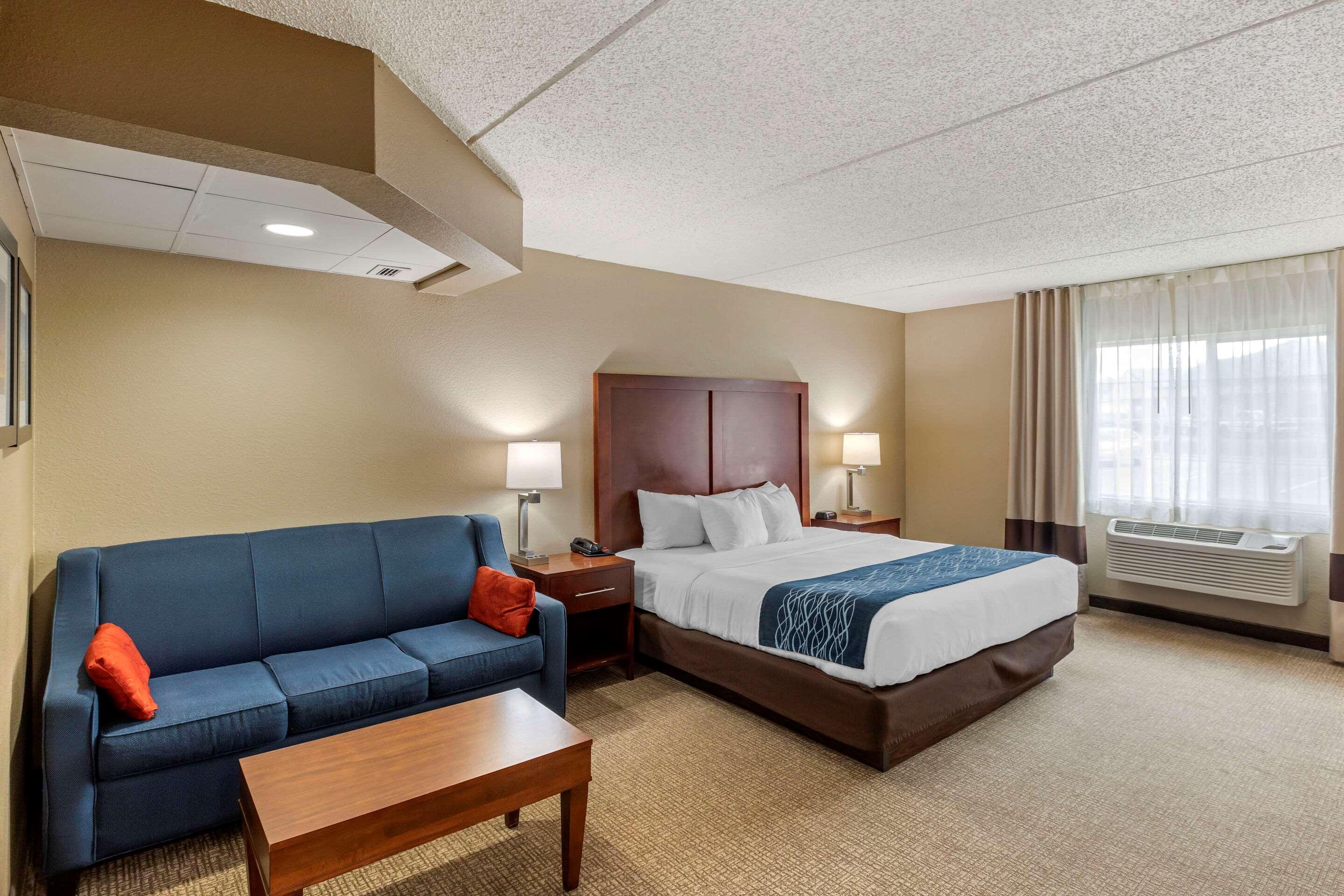 Comfort Inn & Suites Jackson - West Bend Exterior foto